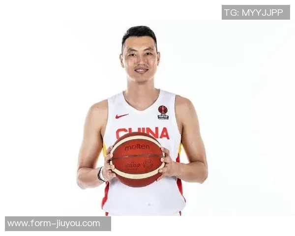 翟晓川：从篮球新星到职业生涯巅峰的奋斗历程与成长故事